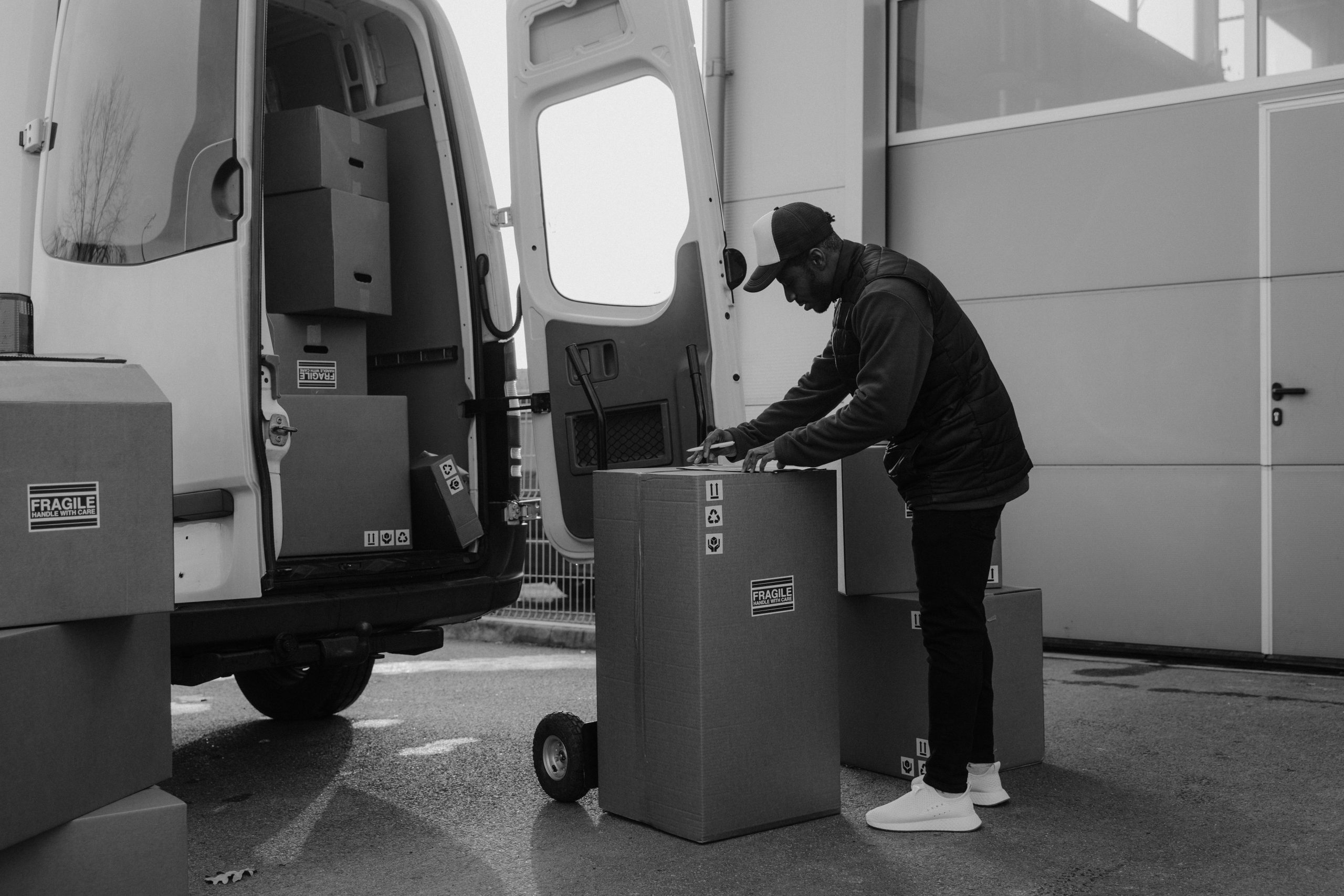 Umzugsboxen für einen sicheren Transport von Meisterkraft Umzüge